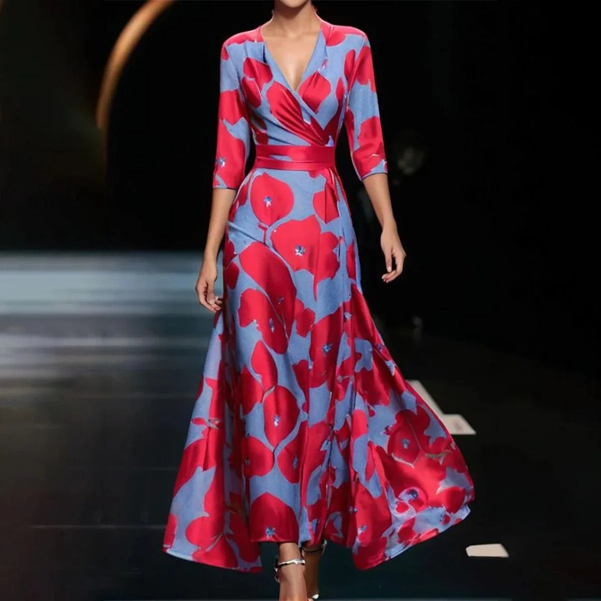 Melissa | Midi-Wickelkleid mit botanischem Jacquardmuster